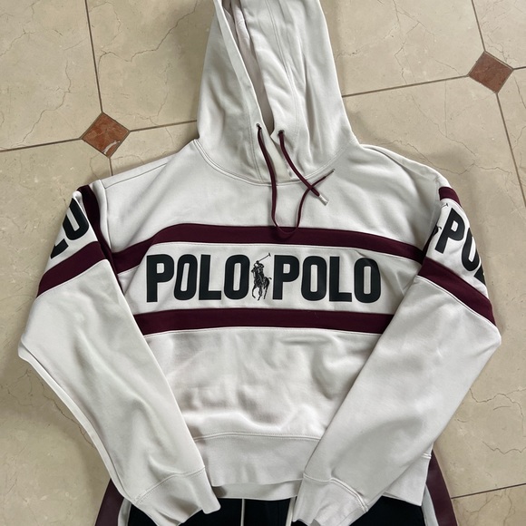 Polo Ralph Lauren Sweatpants and Sweatshirt. Mint Condition. Size Medium. - Picture 2 of 4